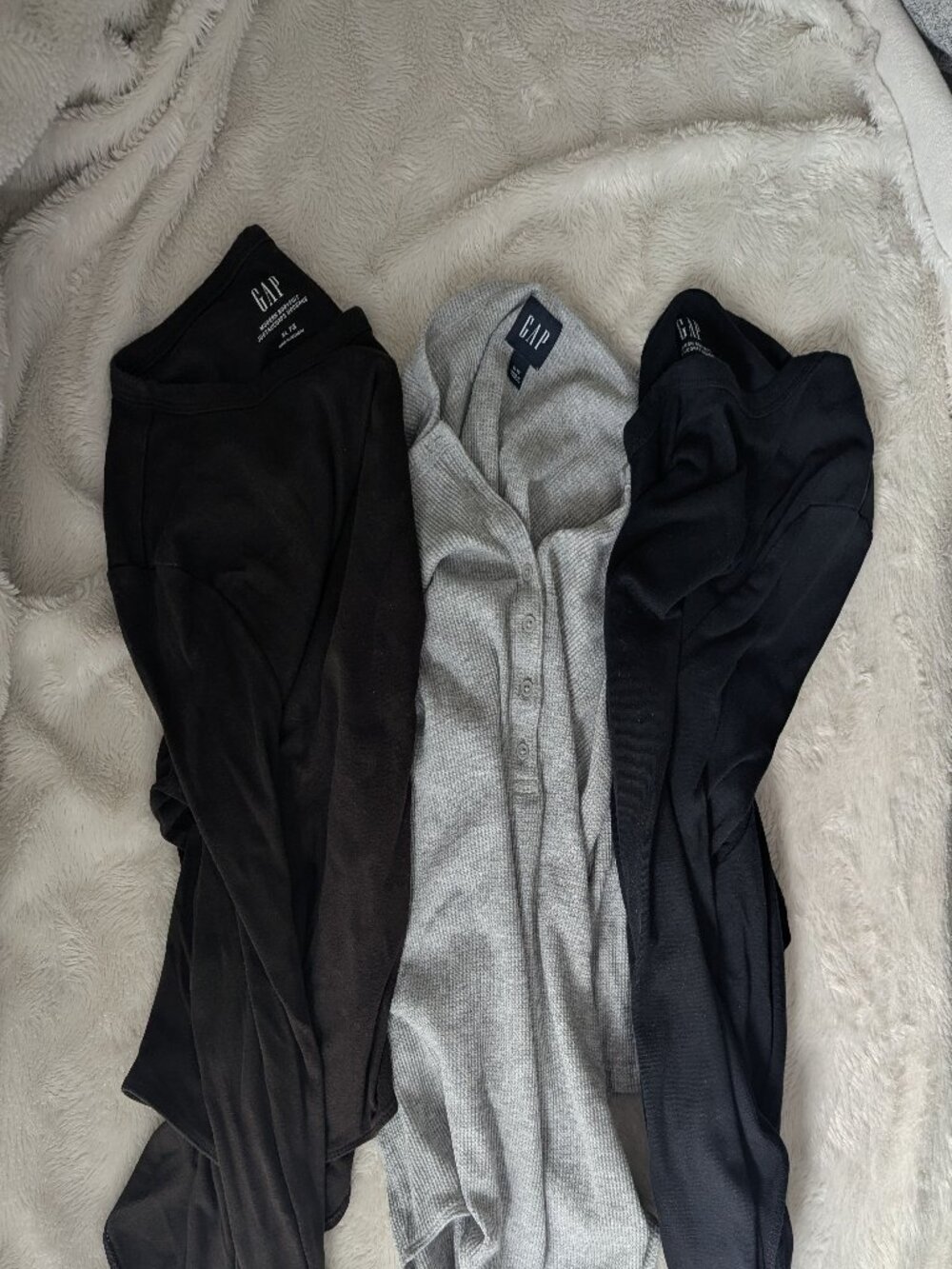 Bundle 3 GAP bodysuits